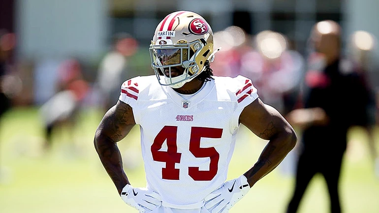 [Sports Illustrated] – 49ers Rookie Linebacker Nick Martin Broke his Thumb Lifting Weights